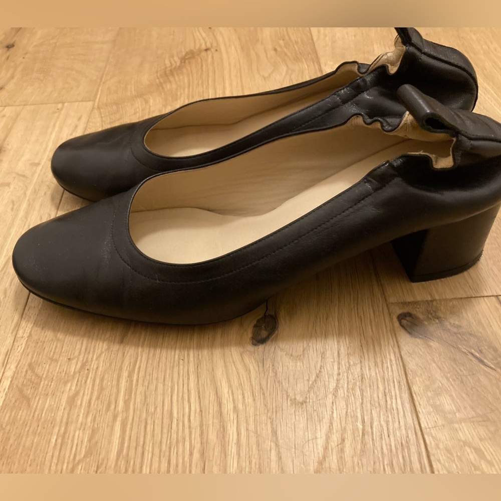 Everlane Day Heel Black Leather Block Heel Pump